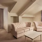 Tresor Le Palais Timisoara, Curio Collection By Hilton 5*