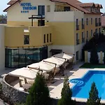 Otel Tresor Le Palais Timisoara, Curio Collection By Hilton