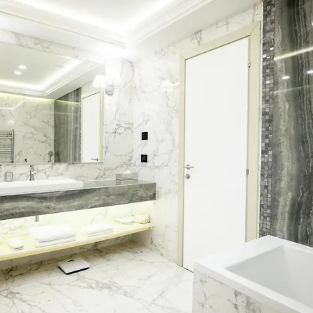 Tresor Le Palais Timisoara, Curio Collection By Hilton Timisoara