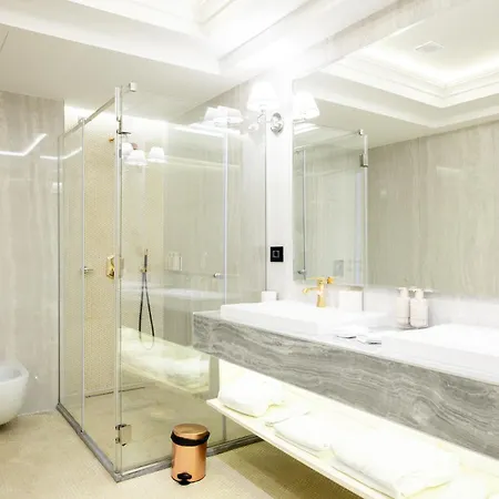 Tresor Le Palais Timisoara, Curio Collection By Hilton Hotel