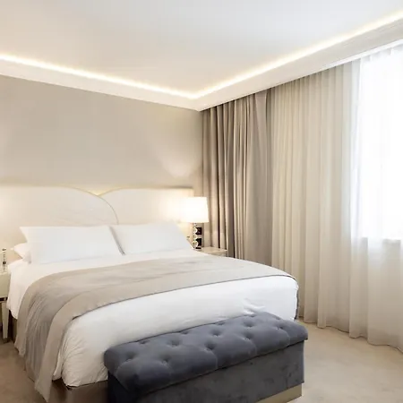 Tresor Le Palais Timisoara, Curio Collection By Hilton Timisoara