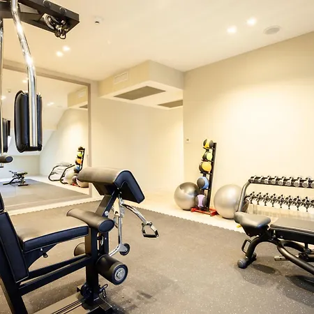 Hotel Tresor Le Palais Timisoara, Curio Collection By Hilton Timisoara