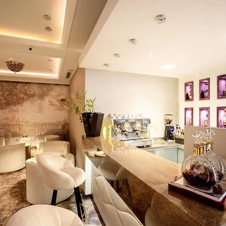 Tresor Le Palais Timisoara, Curio Collection By Hilton Hotel