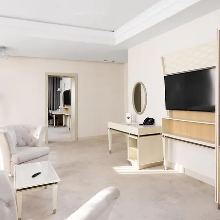 Tresor Le Palais Timisoara, Curio Collection By Hilton Hotel