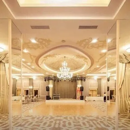 Tresor Le Palais Timisoara, Curio Collection By Hilton 5* Timisoara