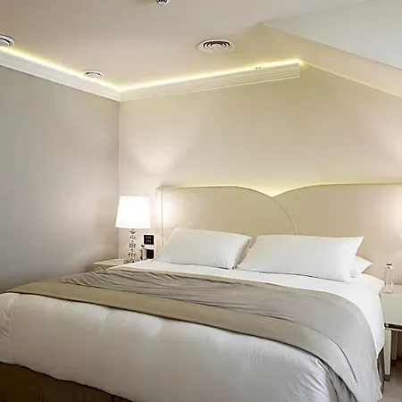 Hotel Tresor Le Palais Timisoara, Curio Collection By Hilton 5*