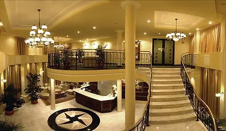 Tresor Le Palais Timisoara, Curio Collection By Hilton 5*