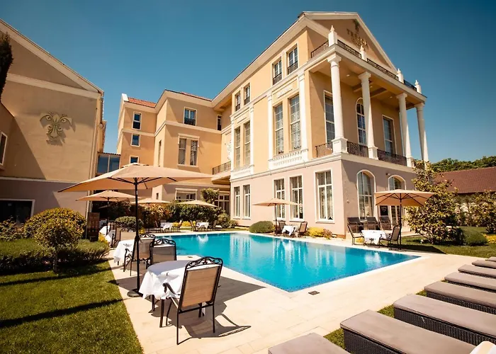 Tresor Le Palais Timisoara, Curio Collection By Hilton 5* Timisoara