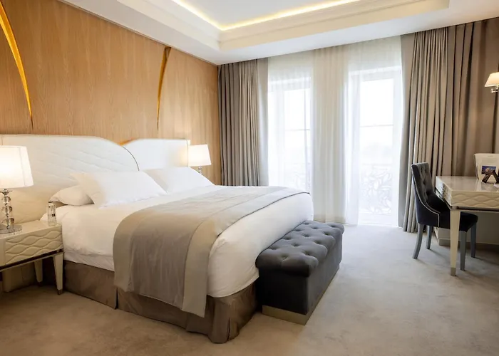 Hotel Tresor Le Palais Timisoara, Curio Collection By Hilton Timisoara