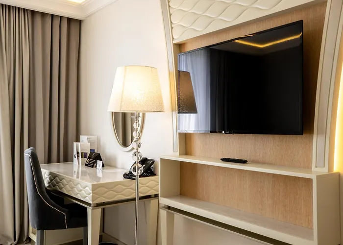 Tresor Le Palais Timisoara, Curio Collection By Hilton Hotel