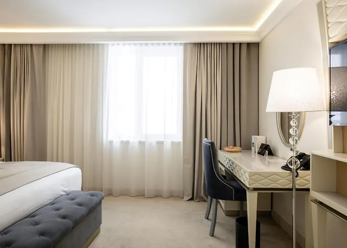 Tresor Le Palais Timisoara, Curio Collection By Hilton 5*