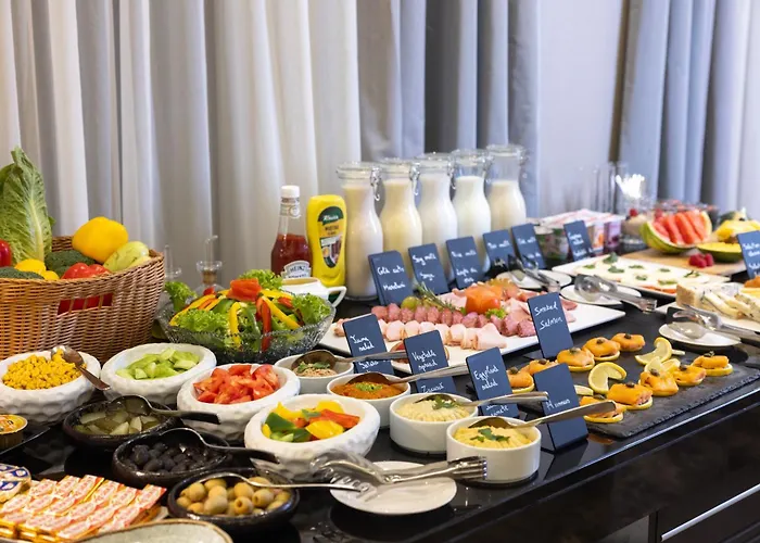 Tresor Le Palais Timisoara, Curio Collection By Hilton 5*