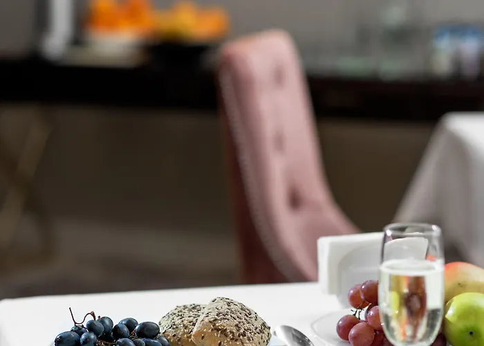 Hotel Tresor Le Palais Timisoara, Curio Collection By Hilton Timişoara