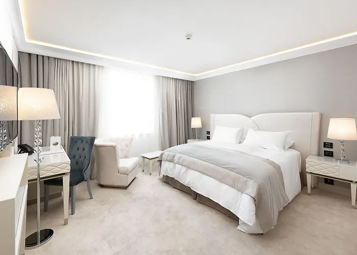 Tresor Le Palais Timisoara, Curio Collection By Hilton Hotel Timişoara