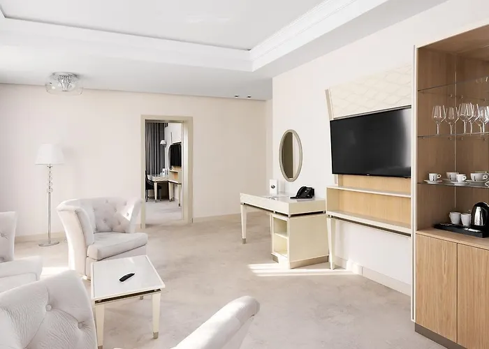 Tresor Le Palais Timisoara, Curio Collection By Hilton Hotel