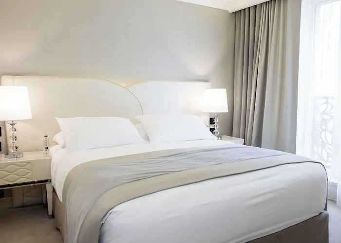 Tresor Le Palais Timisoara, Curio Collection By Hilton Hotel