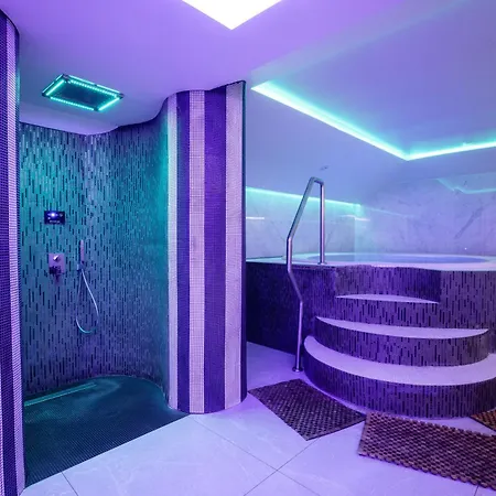 Tresor Le Palais Timisoara, Curio Collection By Hilton Szálloda 5*