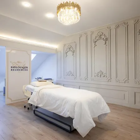 Szálloda Tresor Le Palais Timisoara, Curio Collection By Hilton 5*