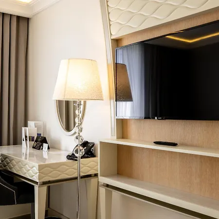 Tresor Le Palais Timisoara, Curio Collection By Hilton Hotel