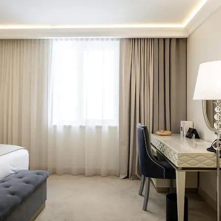 Tresor Le Palais Timisoara, Curio Collection By Hilton 5*