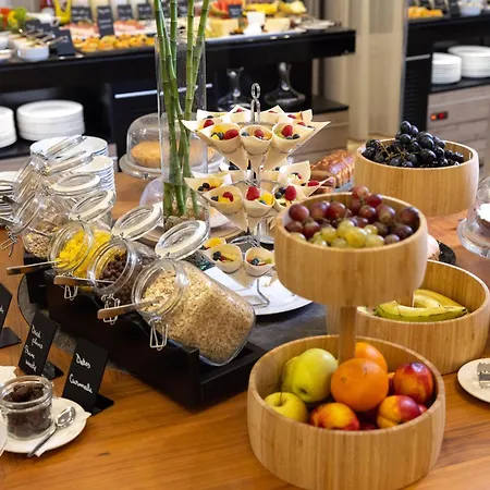 Tresor Le Palais Timisoara, Curio Collection By Hilton