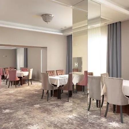 Hotel Tresor Le Palais Timisoara, Curio Collection By Hilton Timisoara