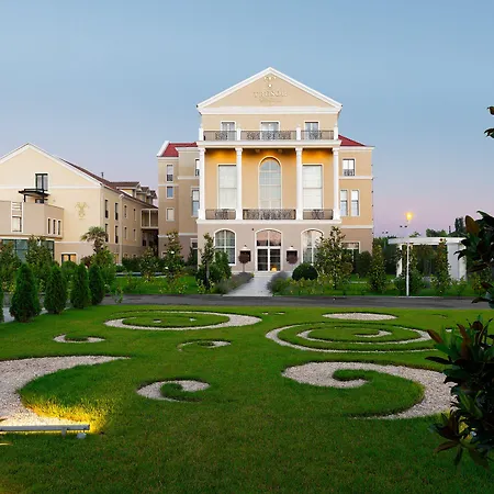 Hotel Tresor Le Palais Timisoara, Curio Collection By Hilton Timisoara