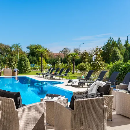 Hotel Tresor Le Palais Timisoara, Curio Collection By Hilton 5*