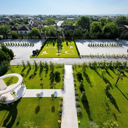 Hotel Tresor Le Palais Timisoara, Curio Collection By Hilton Timisoara