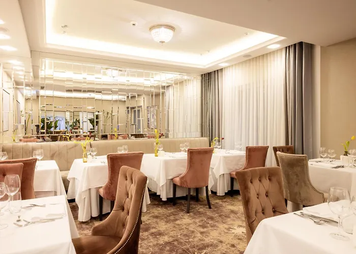 Tresor Le Palais Timisoara, Curio Collection By Hilton 5* Timişoara