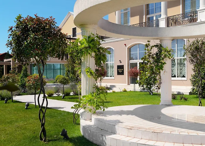 Tresor Le Palais Timisoara, Curio Collection By Hilton Timişoara