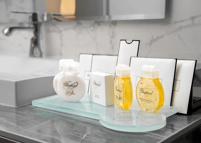 Hotel Tresor Le Palais Timisoara, Curio Collection By Hilton